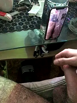 Snapshot of Ghost-Zero chatting on 12-20-25, 03:41 Ghost-Zero online show from 12-20-25, 03:41