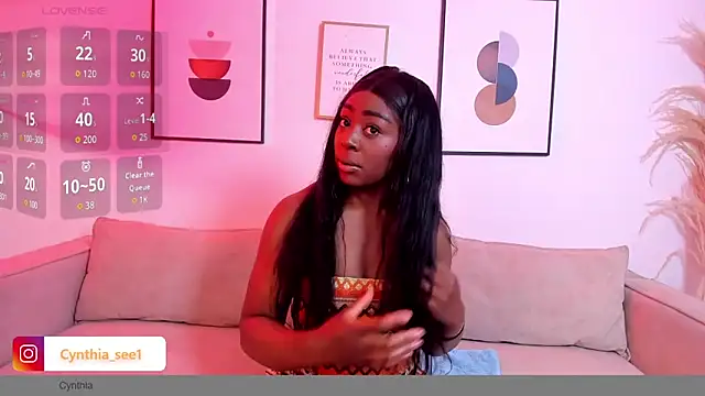 Snapshot of Cynthia_es chatting on 05-13-26, 02:36 Cynthia es online show from 05-13-26, 02:36