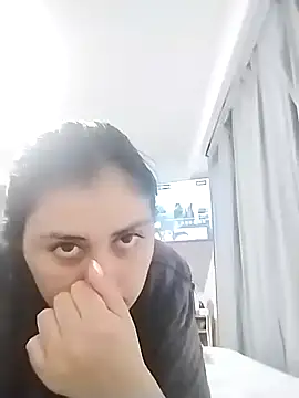 latina prohibida online show from 02-18-26, 03:02