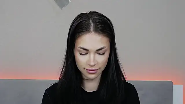 RachaelMils online show from 02-05-26, 04:06