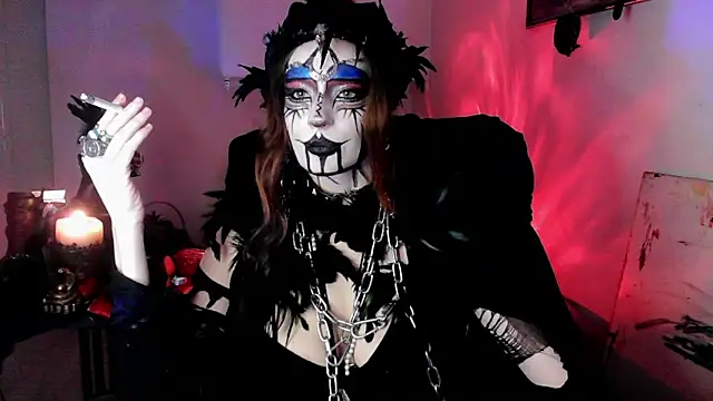 Snapshot of EmpressMorrigan chatting on 12-17-25, 09:59 EmpressMorrigan online show from 12-17-25, 09:59