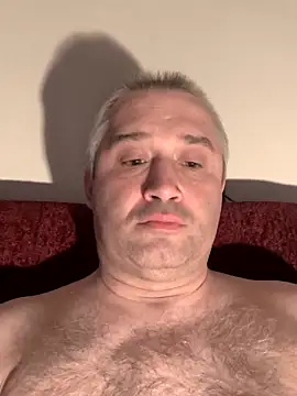 Olomoucak1982 online show from 04-08-26, 05:35