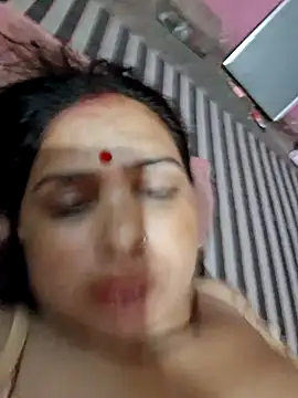 Snapshot of Your-shreya143 chatting on 06-19-26, 09:29 Your-shreya143 online show from 06-19-26, 09:29