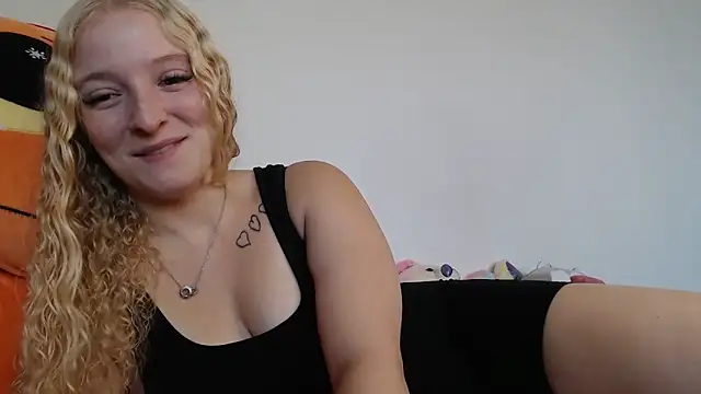 Sophie cute06 online show from 12-15-25, 10:08