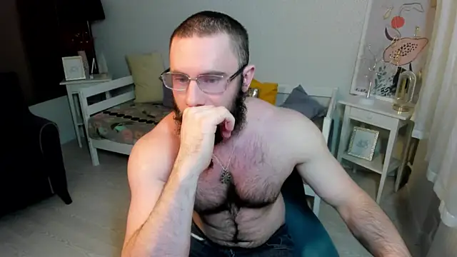 Snapshot of Ant_Power chatting on 01-19-26, 02:43 Ant Power online show from 01-19-26, 02:43