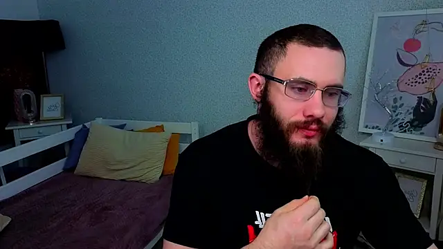Ant Power online show from 05-25-26, 01:39
