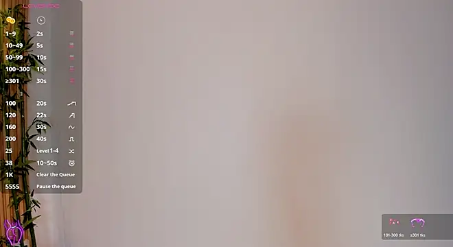 TiffanyHoustton online show from 04-10-26, 12:21