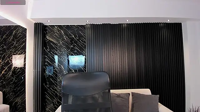 Snapshot of TiffanyHoustton chatting on 05-23-26, 12:42 TiffanyHoustton online show from 05-23-26, 12:42