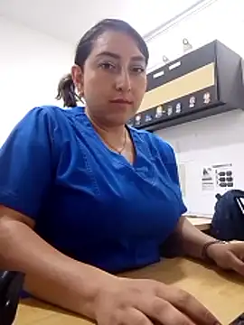 Valeria montana  online show from 03-20-26, 02:00