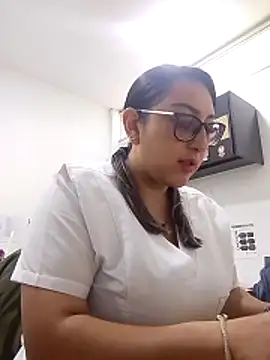 Snapshot of Valeria_montana_ chatting on 04-22-26, 12:07 Valeria montana online show from 04-22-26, 12:07