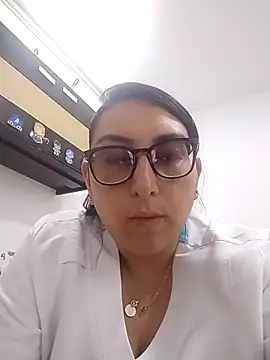 Snapshot of Valeria_montana_ chatting on 04-23-26, 05:48 Valeria montana online show from 04-23-26, 05:48