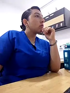 Snapshot of Valeria_montana_ chatting on 04-30-26, 12:00 Valeria montana online show from 04-30-26, 12:00