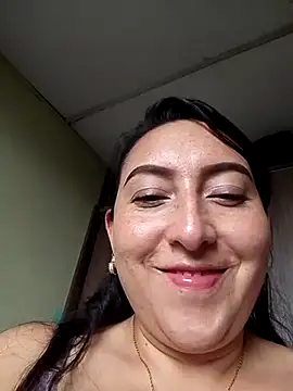 Snapshot of Valeria_montana_ chatting on 05-18-26, 09:42 Valeria montana online show from 05-18-26, 09:42