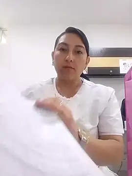 Snapshot of Valeria_montana_ chatting on 06-02-26, 04:09 Valeria montana online show from 06-02-26, 04:09