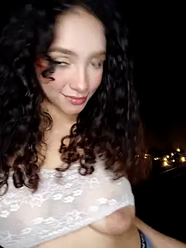 Snapshot of curlie_dream chatting on 12-20-25, 05:25 curlie dream online show from 12-20-25, 05:25