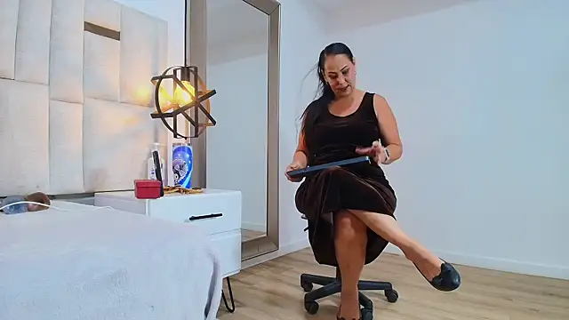 Sara BigAss- online show from 01-12-26, 07:41