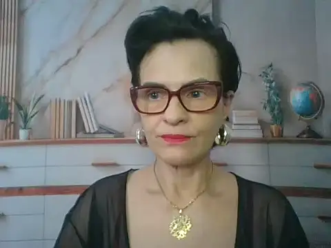 Snapshot of Luna-Hot0802 chatting on 12-20-25, 12:45 Luna-Hot0802 online show from 12-20-25, 12:45