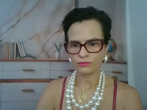 Snapshot of Luna-Hot0802 chatting on 02-04-26, 02:23 Luna-Hot0802 online show from 02-04-26, 02:23