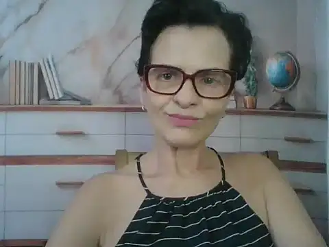 Snapshot of Luna-Hot0802 chatting on 02-09-26, 01:48 Luna-Hot0802 online show from 02-09-26, 01:48