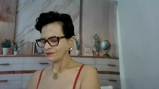 Snapshot of Luna-Hot0802 chatting on 03-03-26, 01:06 Luna-Hot0802 online show from 03-03-26, 01:06
