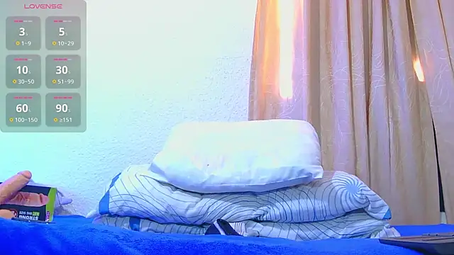 Snapshot of nicolatinboy chatting on 07-14-26, 04:23 nicolatinboy online show from 07-14-26, 04:23