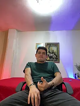 williamsmiiths16 online show from 12-23-25, 06:11