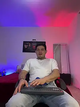 williamsmiiths16 online show from 05-11-26, 10:43