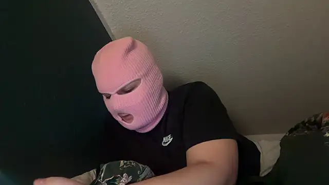 sluddykenna online show from 12-15-25, 01:32