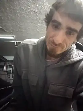 Snapshot of bigjohnson2914 chatting on 12-23-25, 07:28 bigjohnson2914 online show from 12-23-25, 07:28