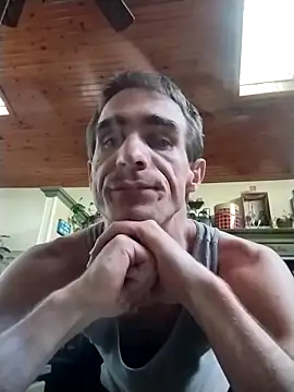 Snapshot of bigjohnson2914 chatting on 05-13-26, 05:54 bigjohnson2914 online show from 05-13-26, 05:54