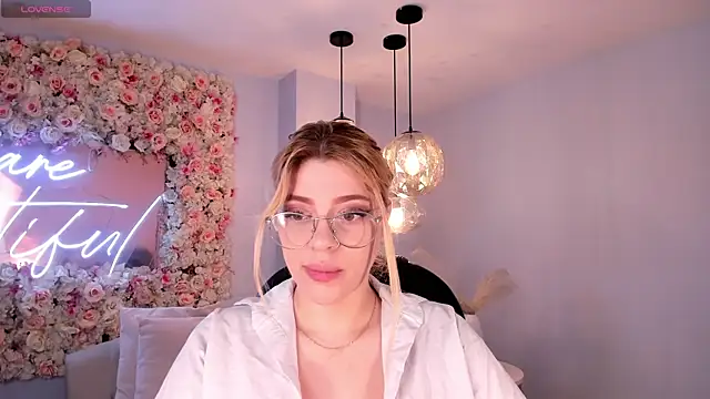 MadisonKane online show from 03-15-26, 11:05