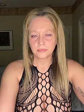 MissyLovelace online show from 05-15-26, 11:06