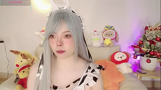 Miyeoonn online show from 12-17-25, 01:11