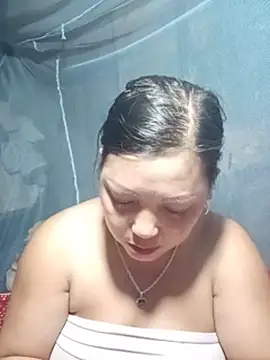 Snapshot of sary-hot2x chatting on 07-06-26, 03:03 sary-hot2x online show from 07-06-26, 03:03