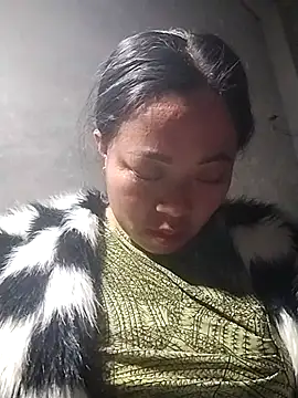 AlilaK2 online show from 12-18-25, 02:01