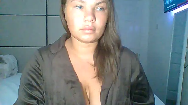 Snapshot of GEMMARMALADE chatting on 06-17-26, 06:16 GEMMARMALADE online show from 06-17-26, 06:16