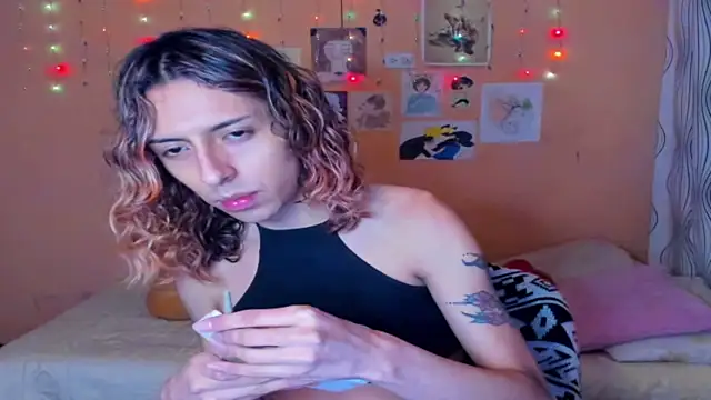 Snapshot of lio_rossue chatting on 12-20-25, 03:35 lio rossue online show from 12-20-25, 03:35