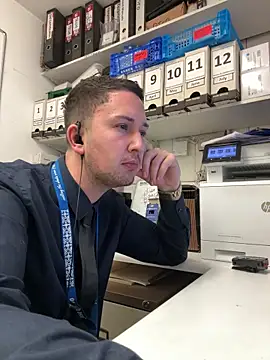 dirtyanal23 online show from 12-22-25, 08:39