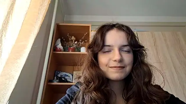 Snapshot of KellyKelik chatting on 01-14-26, 09:04 KellyKelik online show from 01-14-26, 09:04