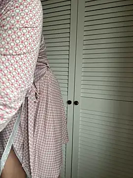 SiennaV online show from 02-03-26, 11:26