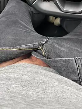 Snapshot of Dodo2223 chatting on 02-23-26, 10:56 Dodo2223 online show from 02-23-26, 10:56