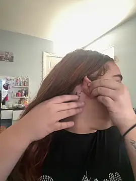 Snapshot of gassqueen101 chatting on 12-03-25, 03:21 gassqueen101 online show from 12-03-25, 03:21