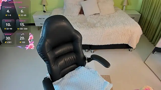 Snapshot of Celeste_Rous__ chatting on 02-14-26, 12:24 Celeste Rous online show from 02-14-26, 12:24