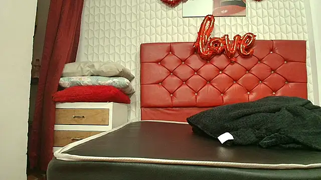 Elizabetth Roman online show from 03-03-26, 06:58