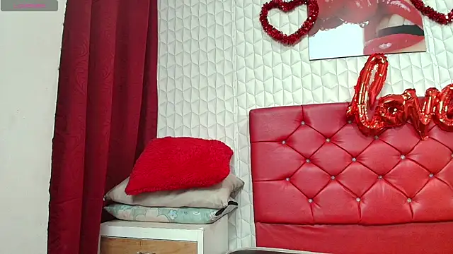 Elizabetth Roman online show from 04-08-26, 03:06