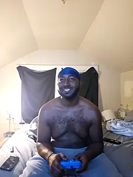 iLOVETRAY96 online show from 12-18-25, 04:40