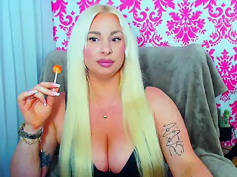 LuxuriaGoddess online show from 01-13-26, 08:03