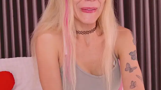 betty xoxoo online show from 07-14-26, 10:32