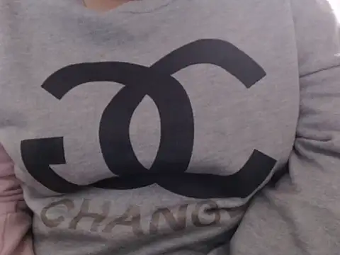 Snapshot of KhubsuratHaasina chatting on 01-18-26, 06:17 KhubsuratHaasina online show from 01-18-26, 06:17