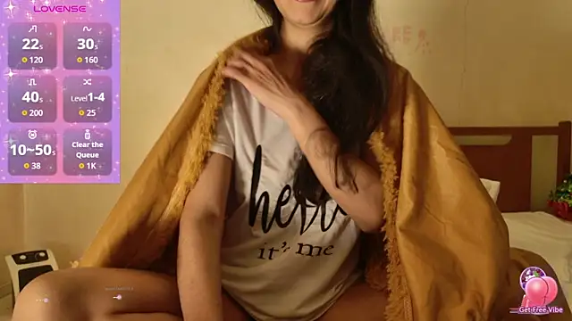 Snapshot of MoonLipsON- chatting on 01-07-26, 11:40 MoonLipsON- online show from 01-07-26, 11:40